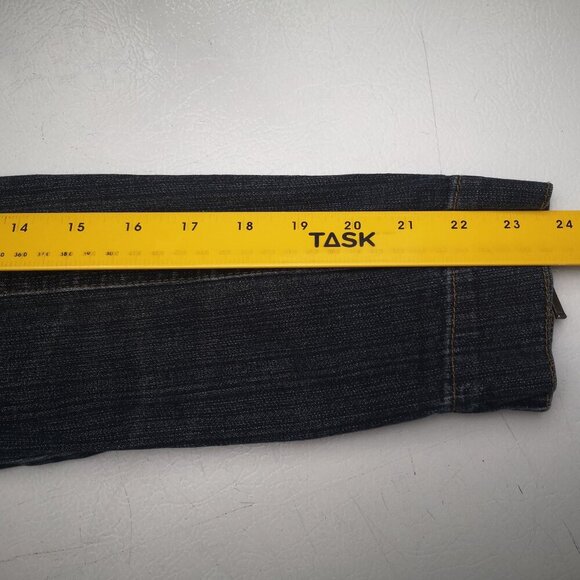 RW&CO Ladies Size Medium Full Zipper Front Fitted Medium Wash Jean Jacket - Picture 12 of 13